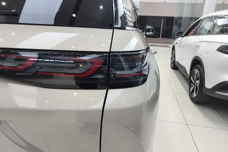 Used BYD Sealion 07 DM-i 2025 150 Flagship+ Edition Exterior 6