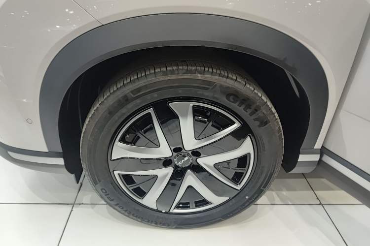Used BYD Sealion 07 DM-i 2025 150 Flagship+ Edition Exterior 7