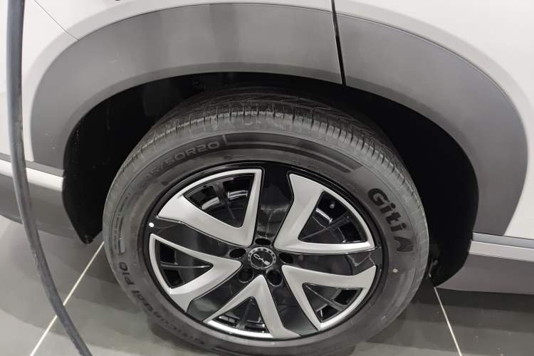 Used BYD Sealion 07 DM-i 2025 150 Flagship+ Edition Exterior 8