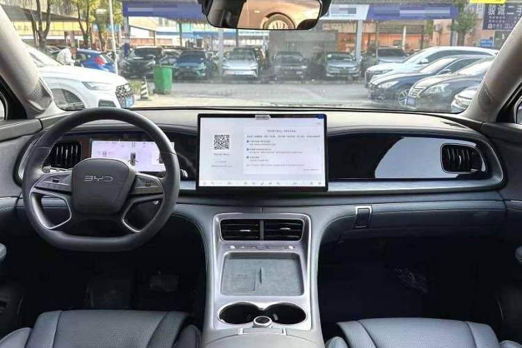 Used BYD Sealion 07 DM-i 2025 150 Flagship+ Edition Exterior 8