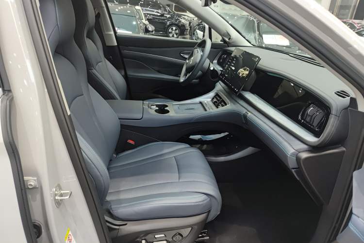 Used BYD Sealion 07 DM-i 2025 150 Flagship+ Edition Right Front Seat