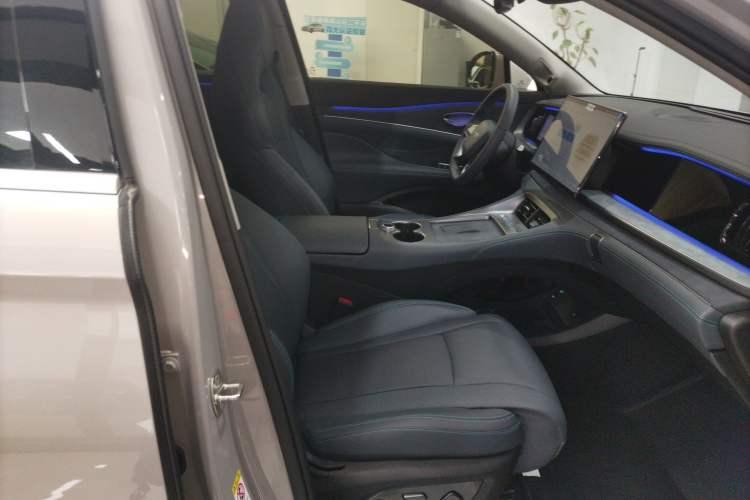 Used BYD Sealion 07 DM-i 2025 150 Flagship+ Edition Right Front Seat