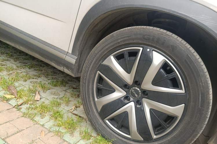 Used BYD Sealion 07 DM-i 2025 150 Flagship+ Edition Right Front Wheel Hub