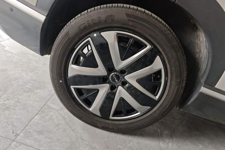 Used BYD Sealion 07 DM-i 2025 150 Flagship+ Edition Right Rear Wheel Hub
