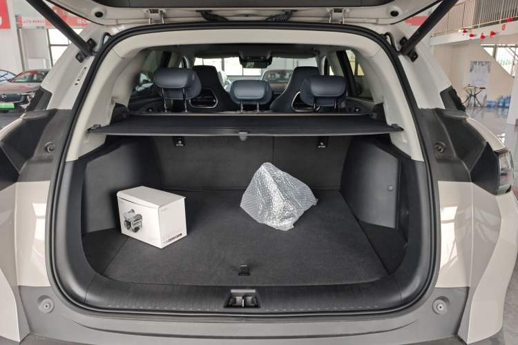 Used BYD Sealion 07 DM-i 2025 150 Flagship+ Edition Trunk