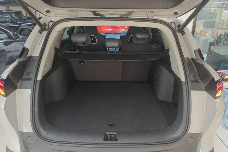Used BYD Sealion 07 DM-i 2025 150 Flagship+ Edition Trunk