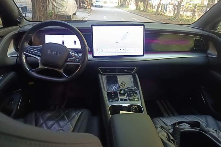 Used BYD Sealion 07 EV 2024 610 Zhihang Edition Center Console