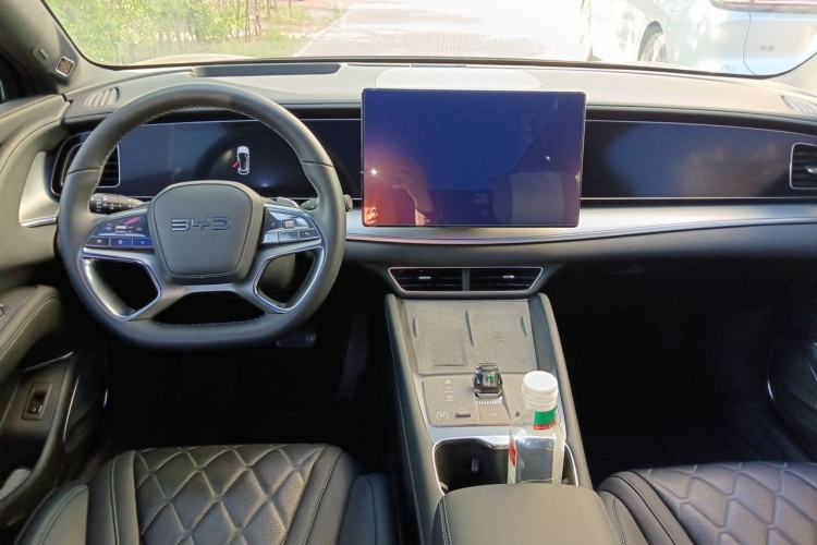 Used BYD Sealion 07 EV 2024 610 Zhihang Edition Center Console