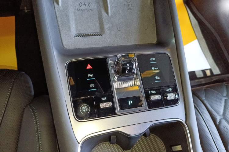 Used BYD Sealion 07 EV 2024 610 Long-Range Version Gear Lever