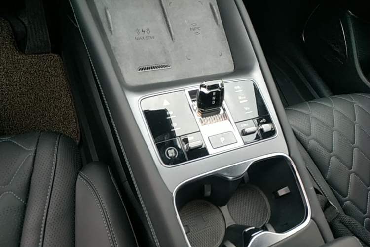 Used BYD Sealion 07 EV 2024 610 Long-Range Version Gear Lever