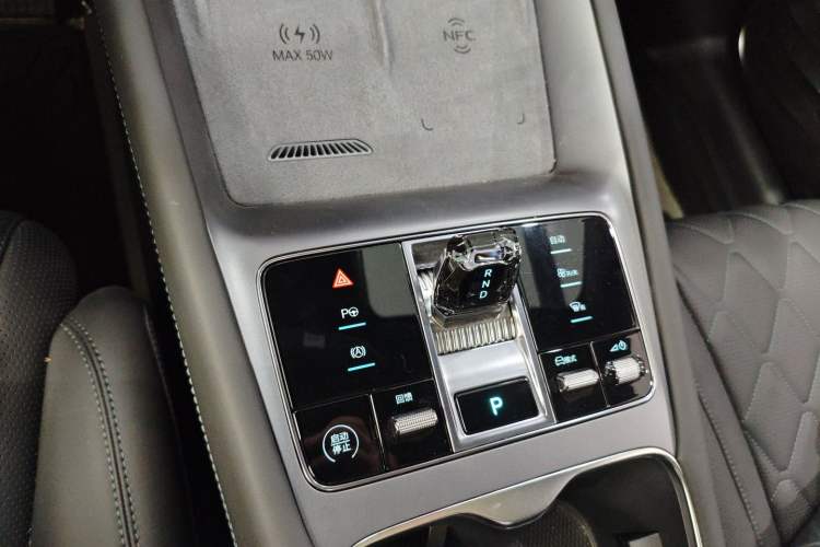 Used BYD Sealion 07 EV 2024 610 Long-Range Version Gear Lever