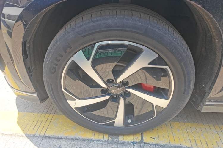 Used BYD Sealion 07 EV 2024 610 Long-Range Version Left Front Wheel Hub