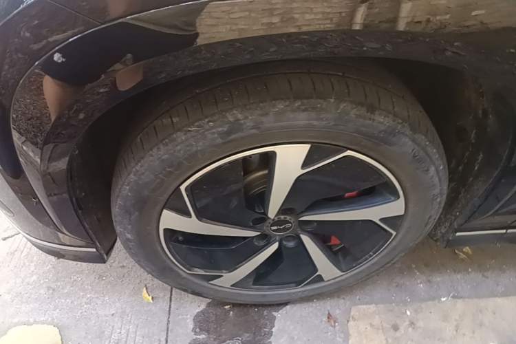 Used BYD Sealion 07 EV 2024 610 Zhihang Edition Left Front Wheel Hub