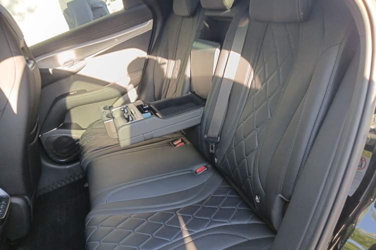 Used BYD Sealion 07 EV 2024 610 Zhihang Edition Left Rear Seat
