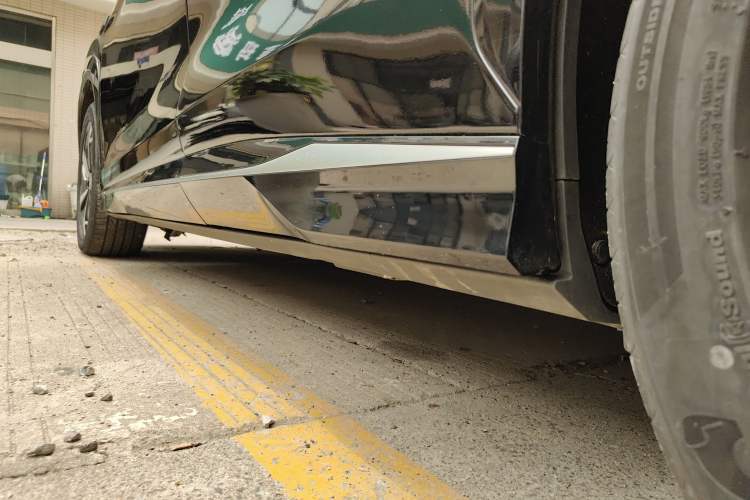 Used BYD Sealion 07 EV 2024 610 Long-Range Version Left Side Sill