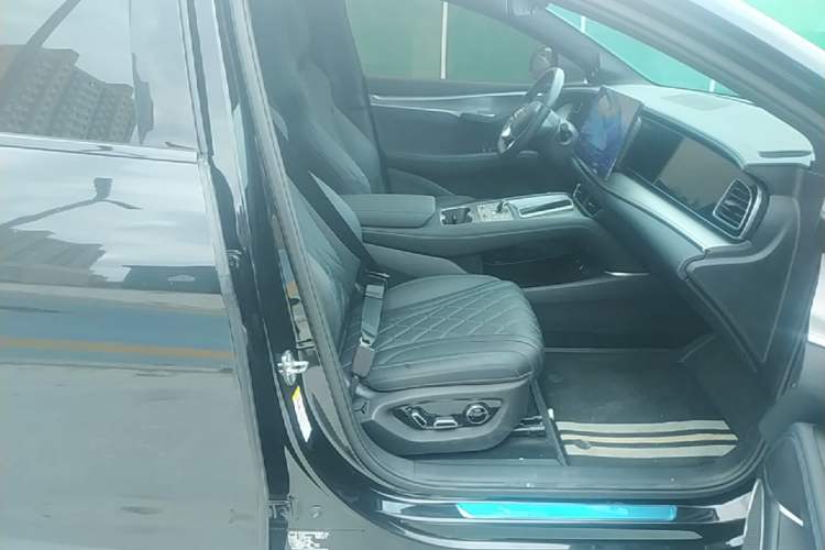 Used BYD Sealion 07 EV 2024 610 Long-Range Version Right Front Seat