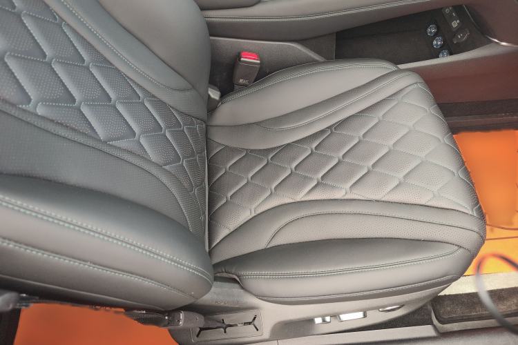 Used BYD Sealion 07 EV 2024 610 Zhihang Edition Right Front Seat