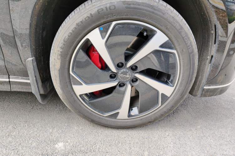 Used BYD Sealion 07 EV 2024 610 Long-Range Version Right Front Wheel Hub
