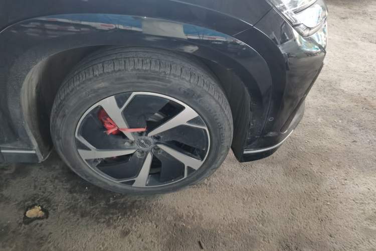 Used BYD Sealion 07 EV 2024 610 Long-Range Version Right Front Wheel Hub