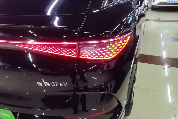 Used BYD Sealion 07 EV 2024 610 Long-Range Version Right Rear Taillight