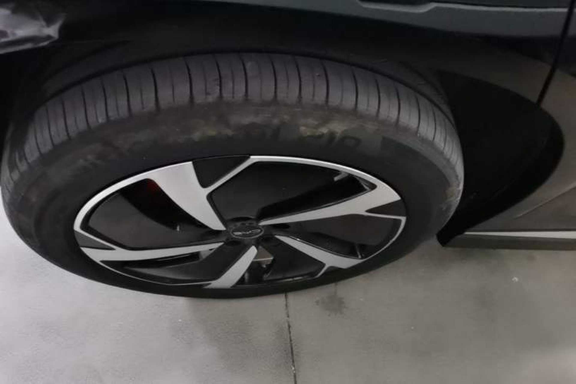 Used BYD Sealion 07 EV 2024 610 Long-Range Version Right Rear Wheel Hub