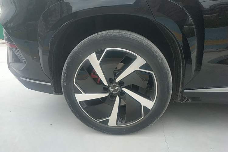 Used BYD Sealion 07 EV 2024 610 Long-Range Version Right Rear Wheel Hub