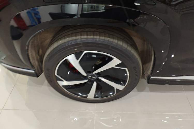 Used BYD Sealion 07 EV 2024 610 Long-Range Version Right Rear Wheel Hub