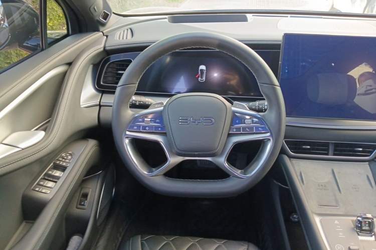 Used BYD Sealion 07 EV 2024 610 Zhihang Edition Steering Wheel