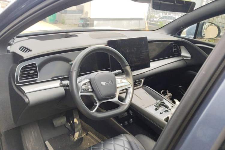 Used BYD Sealion 07 EV 2024 610 Zhihang Edition Center Console