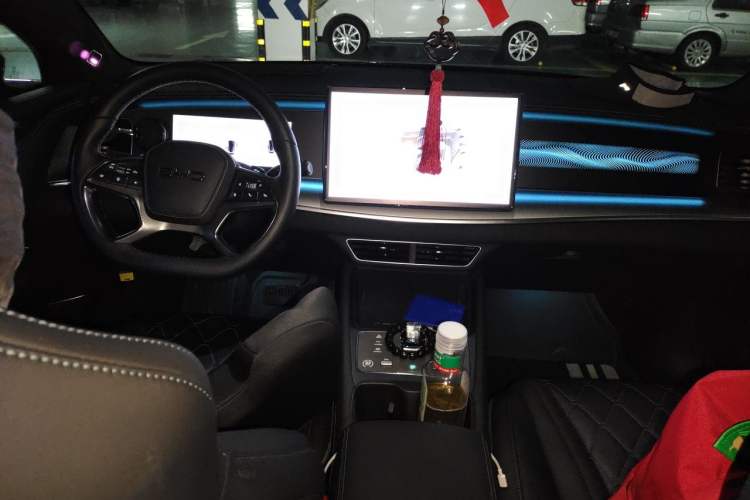 Used BYD Sealion 07 EV 2024 610 Zhihang Edition Center Console