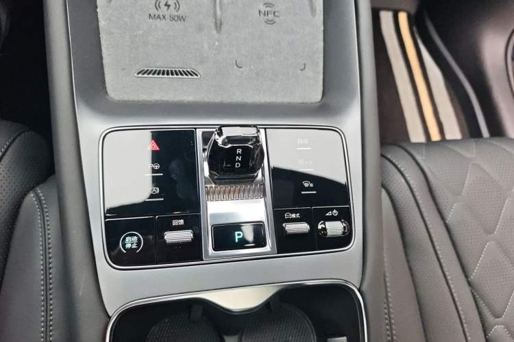 Used BYD Sealion 07 EV 2024 610 Long-Range Version Gear Lever