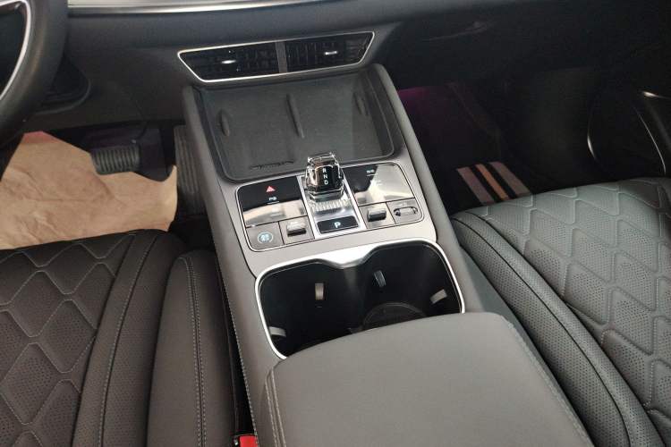 Used BYD Sealion 07 EV 2024 610 Long-Range Version Gear Lever