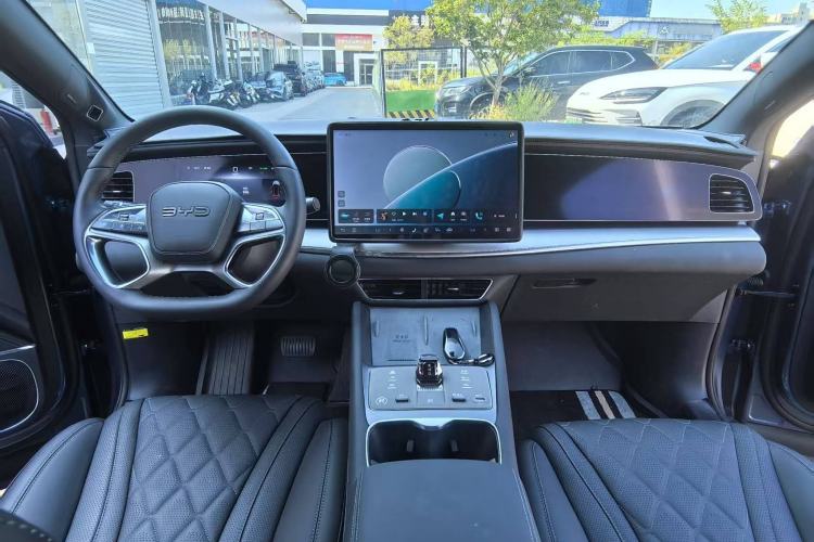 Used BYD Sealion 07 EV 2024 610 Long-Range Version Interior 1