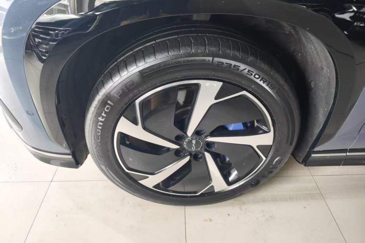 Used BYD Sealion 07 EV 2024 610 Zhihang Edition Left Front Wheel Hub