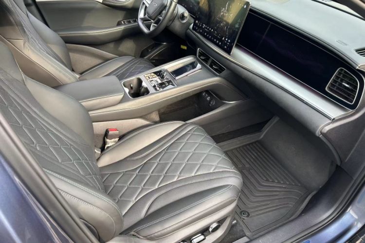 Used BYD Sealion 07 EV 2024 610 Long-Range Version Right Front Seat