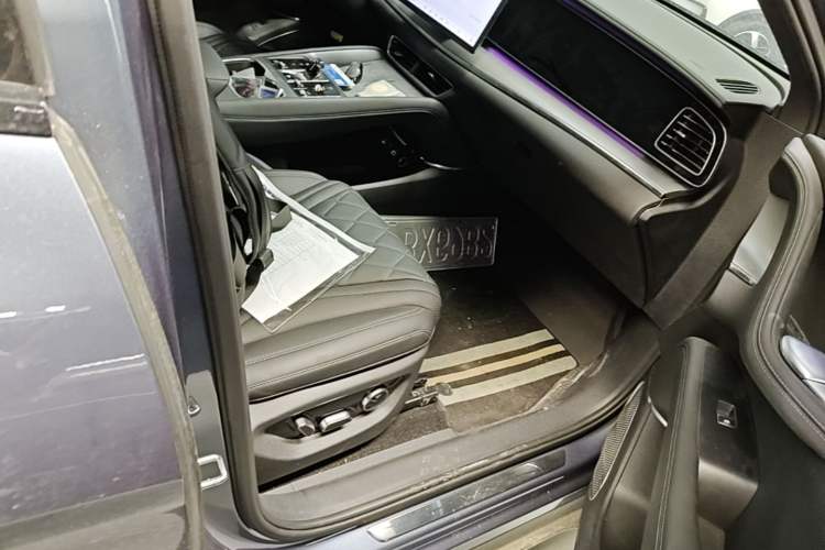 Used BYD Sealion 07 EV 2024 610 Long-Range Version Right Front Seat