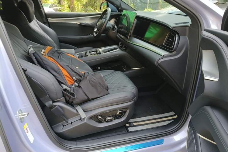 Used BYD Sealion 07 EV 2024 610 Long-Range Version Right Front Seat