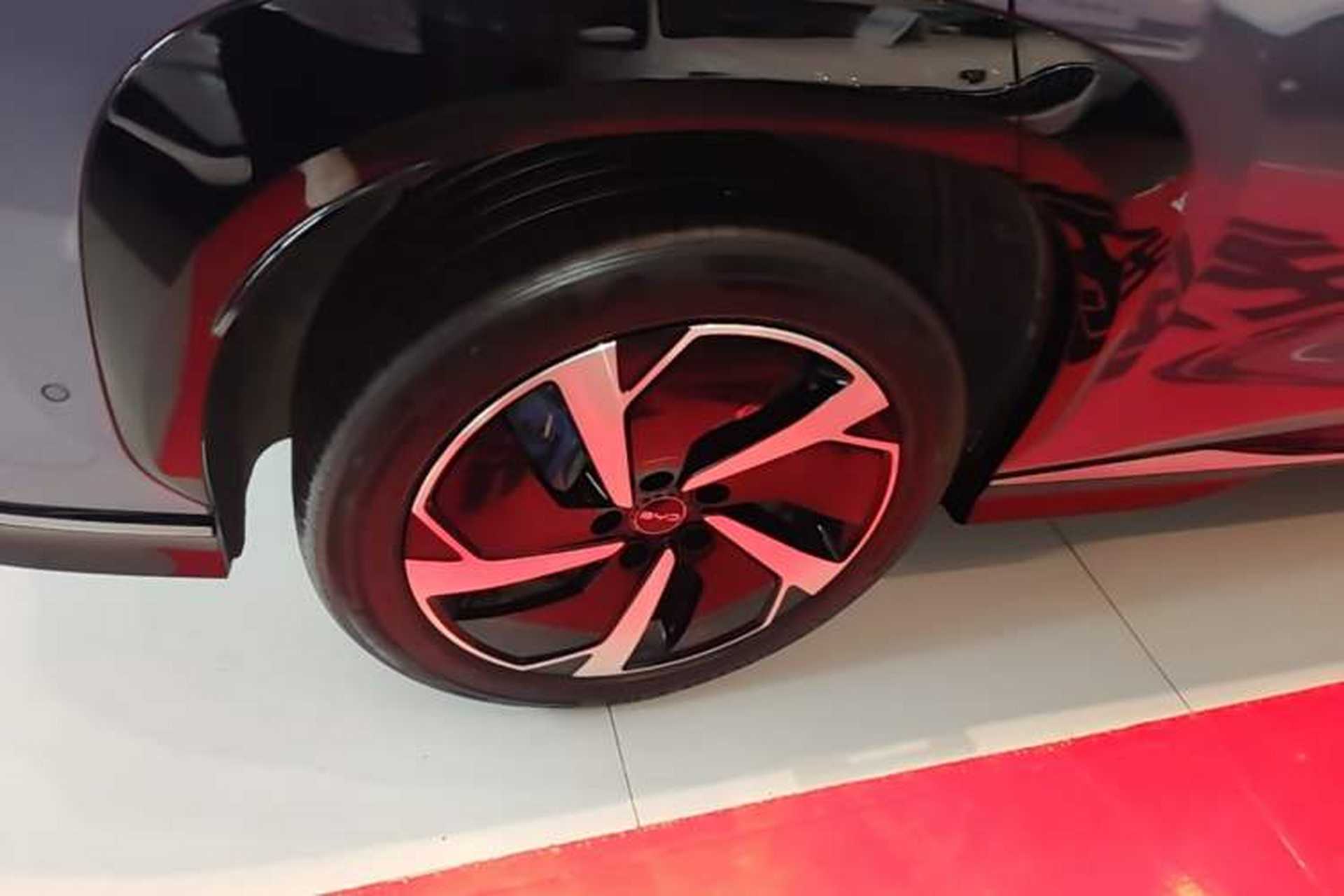 Used BYD Sealion 07 EV 2024 610 Zhihang Edition Right Rear Wheel Hub