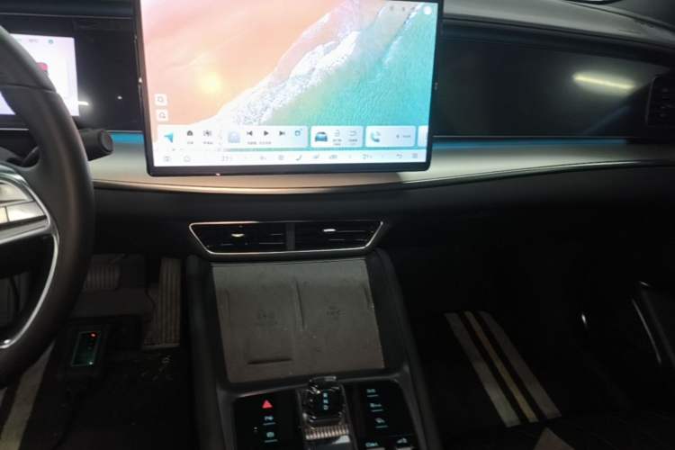 Used BYD Sealion 07 EV 2024 610 Long-Range Version Audio And AC Panel