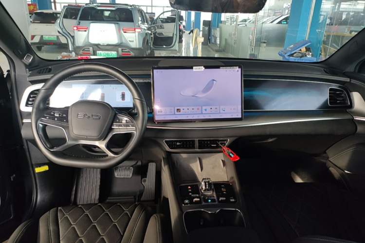 Used BYD Sealion 07 EV 2024 610 Long-Range Version Audio And AC Panel