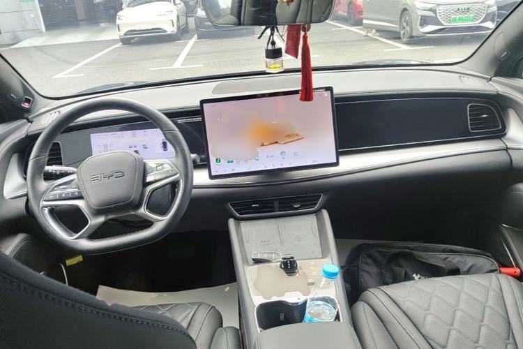 Used BYD Sealion 07 EV 2024 610 Long-Range Version Center Console