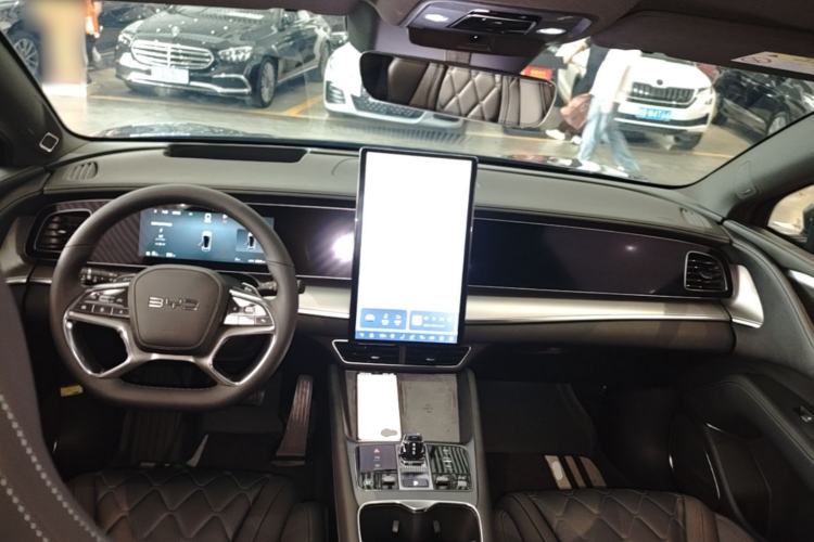 Used BYD Sealion 07 EV 2024 610 Zhihang Edition Center Console