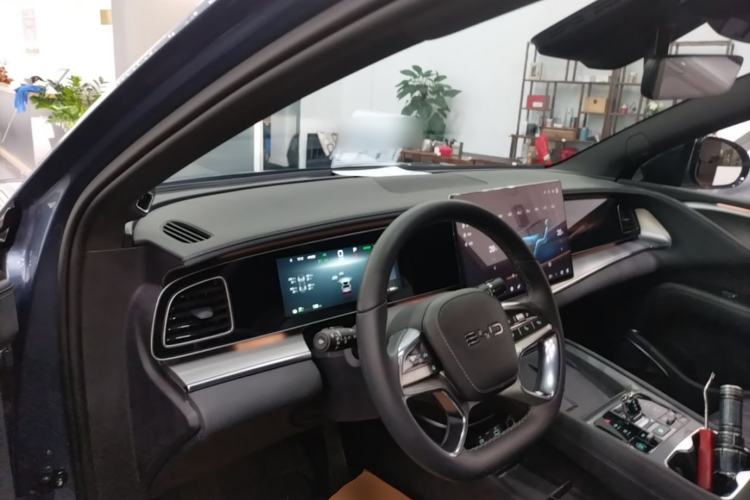 Used BYD Sealion 07 EV 2024 610 Long-Range Version Center Console