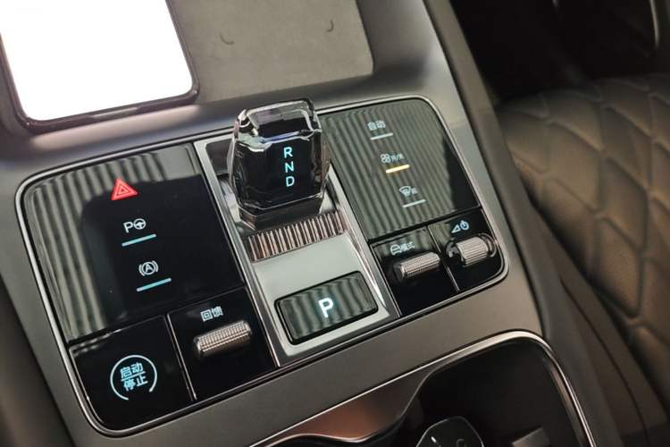 Used BYD Sealion 07 EV 2024 610 Zhihang Edition Gear Lever
