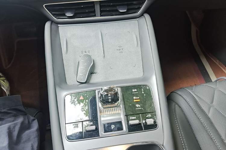 Used BYD Sealion 07 EV 2024 610 Long-Range Version Gear Lever
