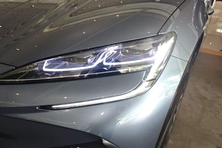 Used BYD Sealion 07 EV 2024 610 Zhihang Edition Left Front Headlight