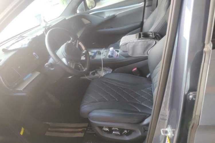 Used BYD Sealion 07 EV 2024 610 Long-Range Version Left Front Seat