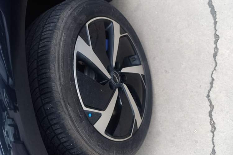 Used BYD Sealion 07 EV 2024 610 Long-Range Version Left Front Wheel Hub