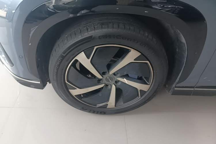 Used BYD Sealion 07 EV 2024 610 Zhihang Edition Left Front Wheel Hub