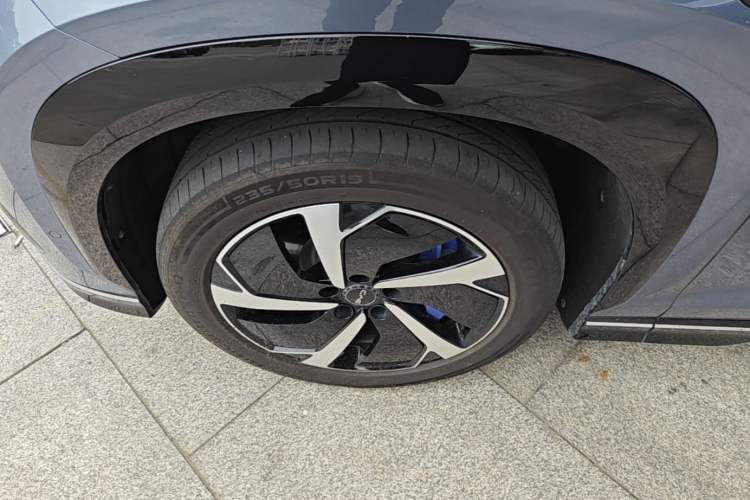 Used BYD Sealion 07 EV 2024 610 Long-Range Version Left Front Wheel Hub